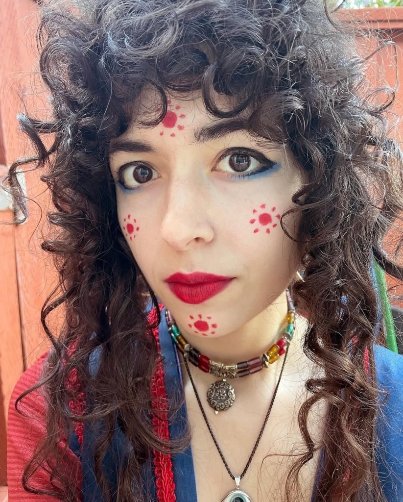 Persephonaae again, but this time, you see the sun blush on her face and eyeliner better